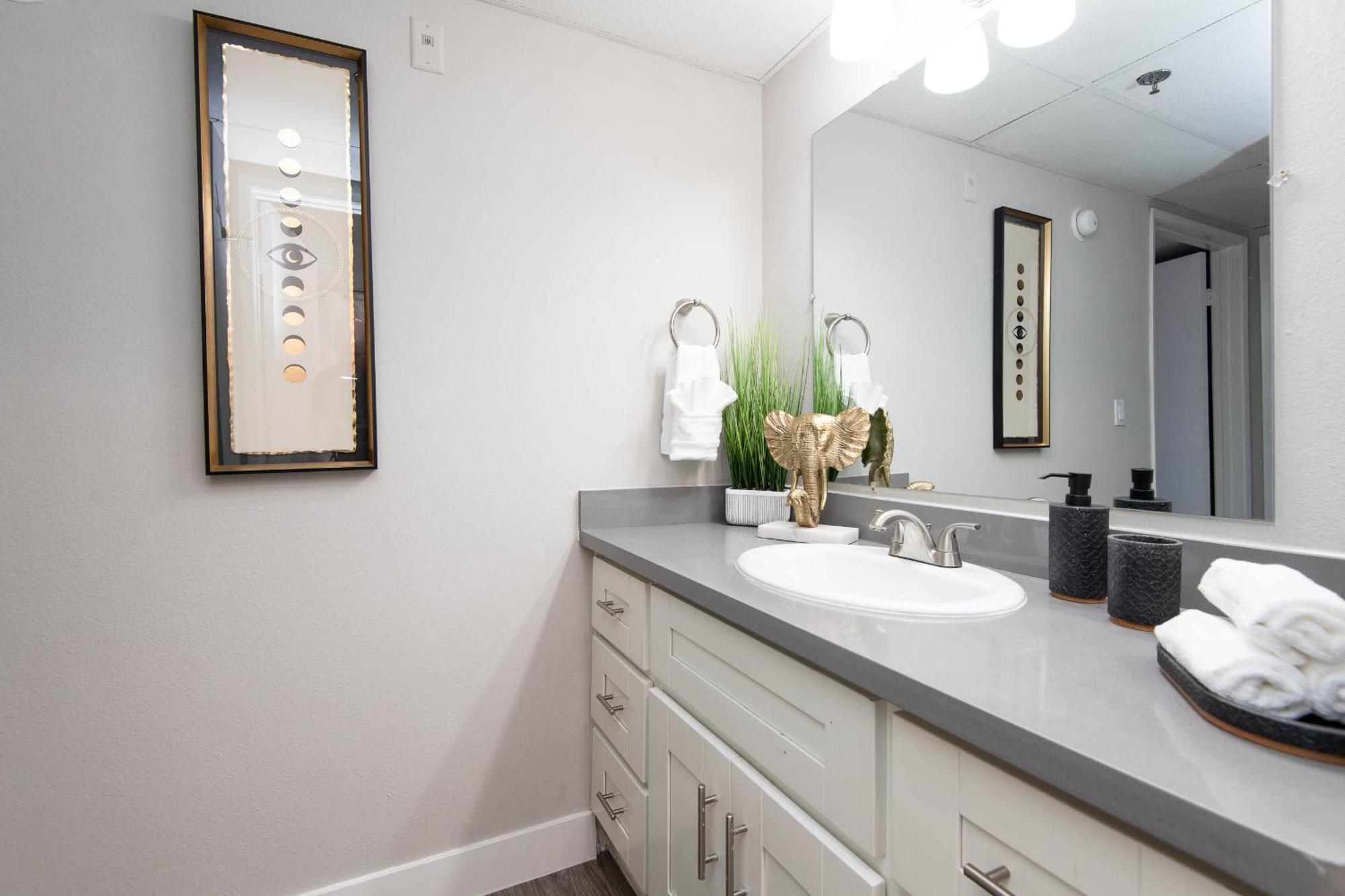 Luxury One Bedroom Apartments Free Parking&Pool Los Angeles Exteriör bild
